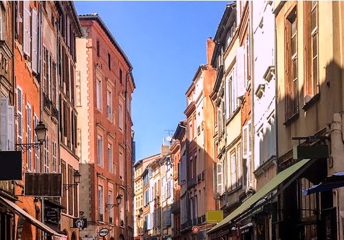 habiter dans les quartiers chics et populaires du centre toulousain