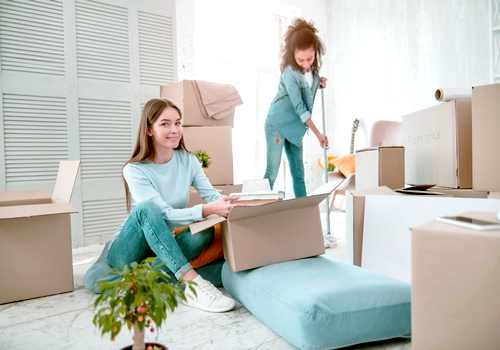 se faire aider pour nettoyer un logement avant déménagement